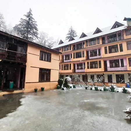 Hotel Him View Manāli Екстериор снимка