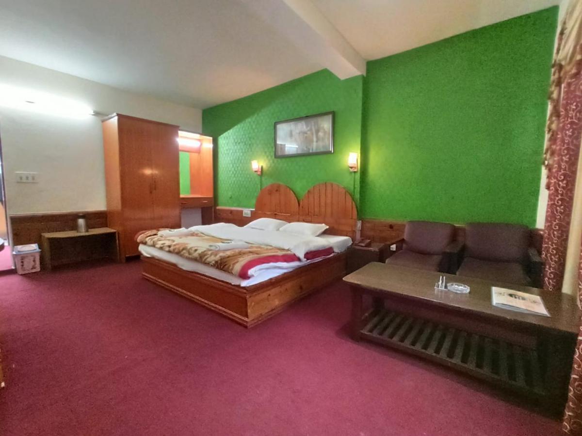 Hotel Him View Manāli Екстериор снимка